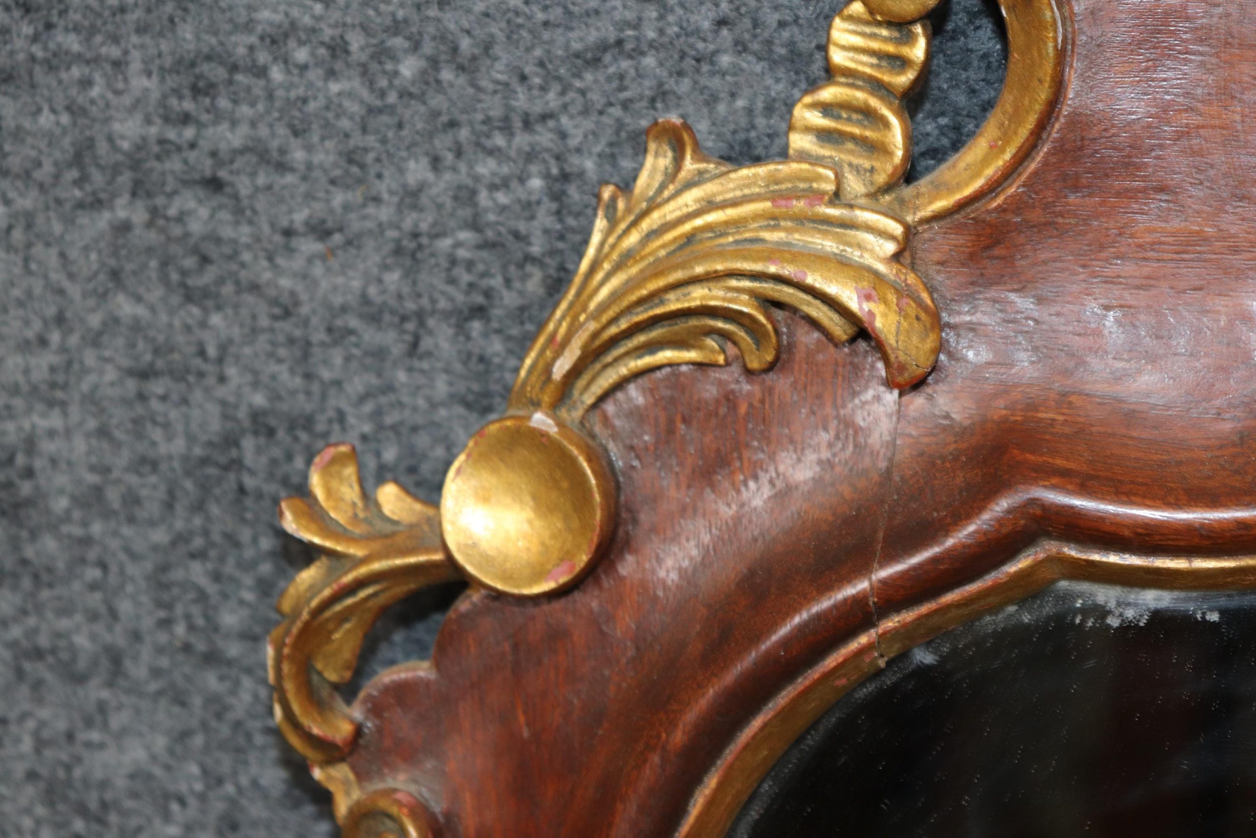 Antique Rococo Gilt Wood Mirror: Italian Carved Wall Decor - Image 10