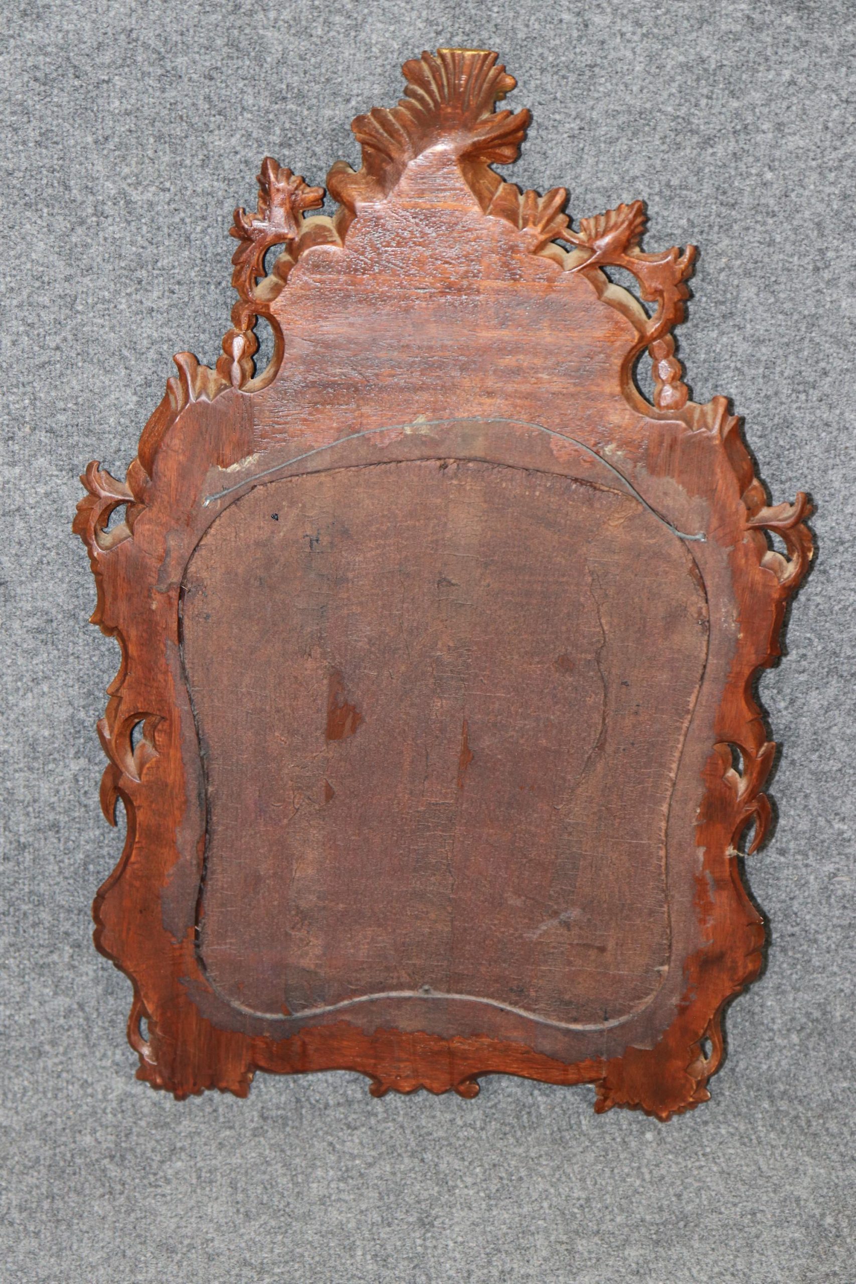 Antique Rococo Gilt Wood Mirror: Italian Carved Wall Decor - Image 3